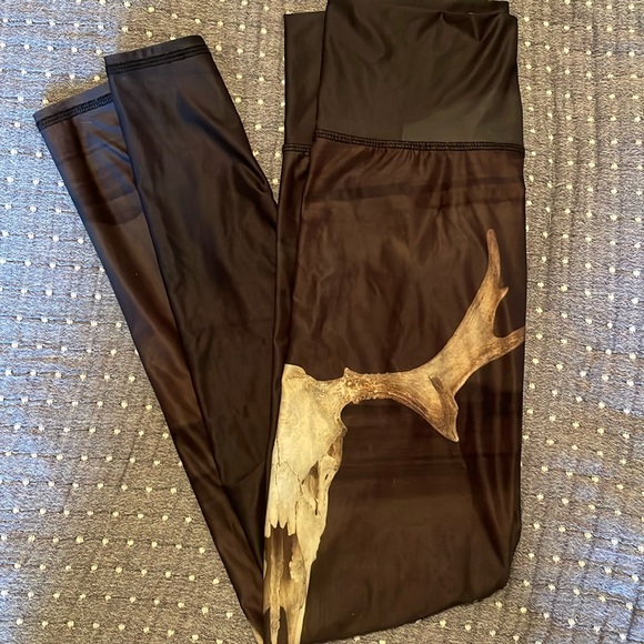 Teeki Deer Medicine black gray hot pants yoga leggings size small - Picture 3 of 5